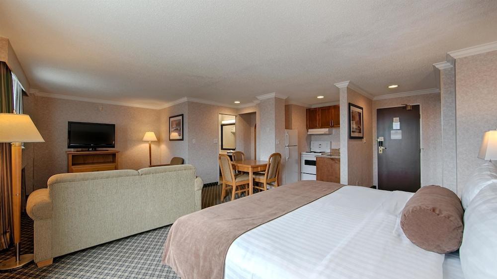 Best Western Plus Carlton Plaza Hotel Виктория Екстериор снимка