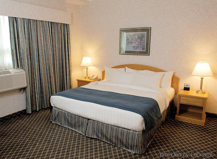 Best Western Plus Carlton Plaza Hotel Виктория Стая снимка