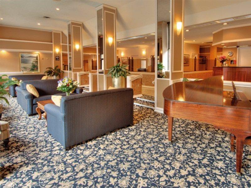 Best Western Plus Carlton Plaza Hotel Виктория Екстериор снимка