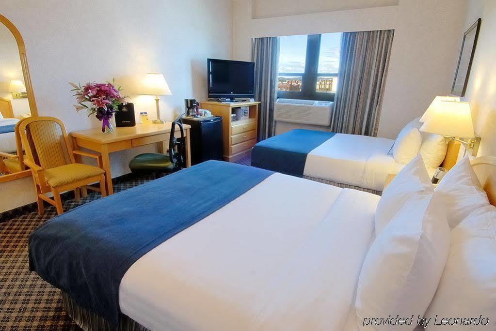 Best Western Plus Carlton Plaza Hotel Виктория Стая снимка